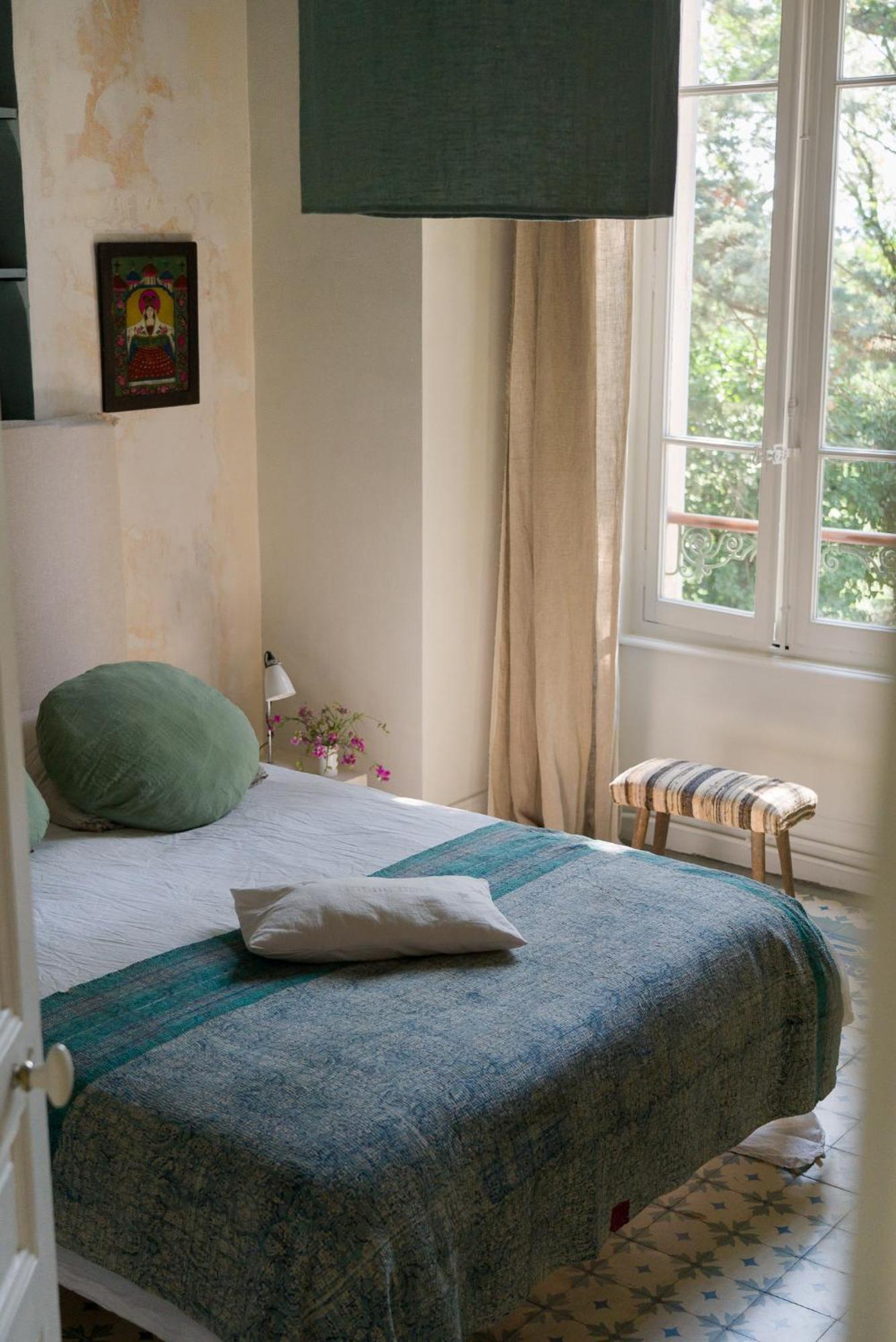 B&B Maison Felisa Sabran Extérieur photo